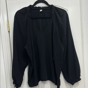 Black Top with Collar Detail